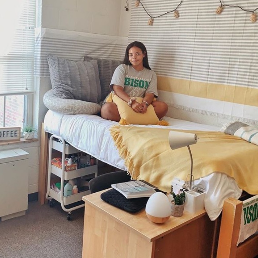 Meet your Posher, Shyala